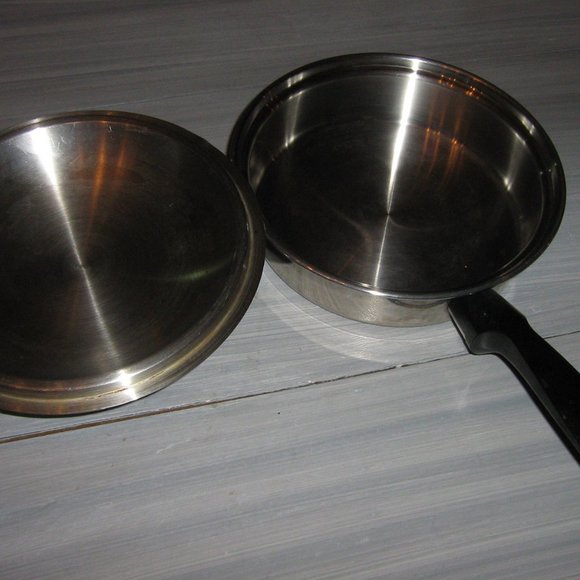 Saucepan With Lid Stainless Steel $5.00 AS AN ADD ON - Picture 2 of 2